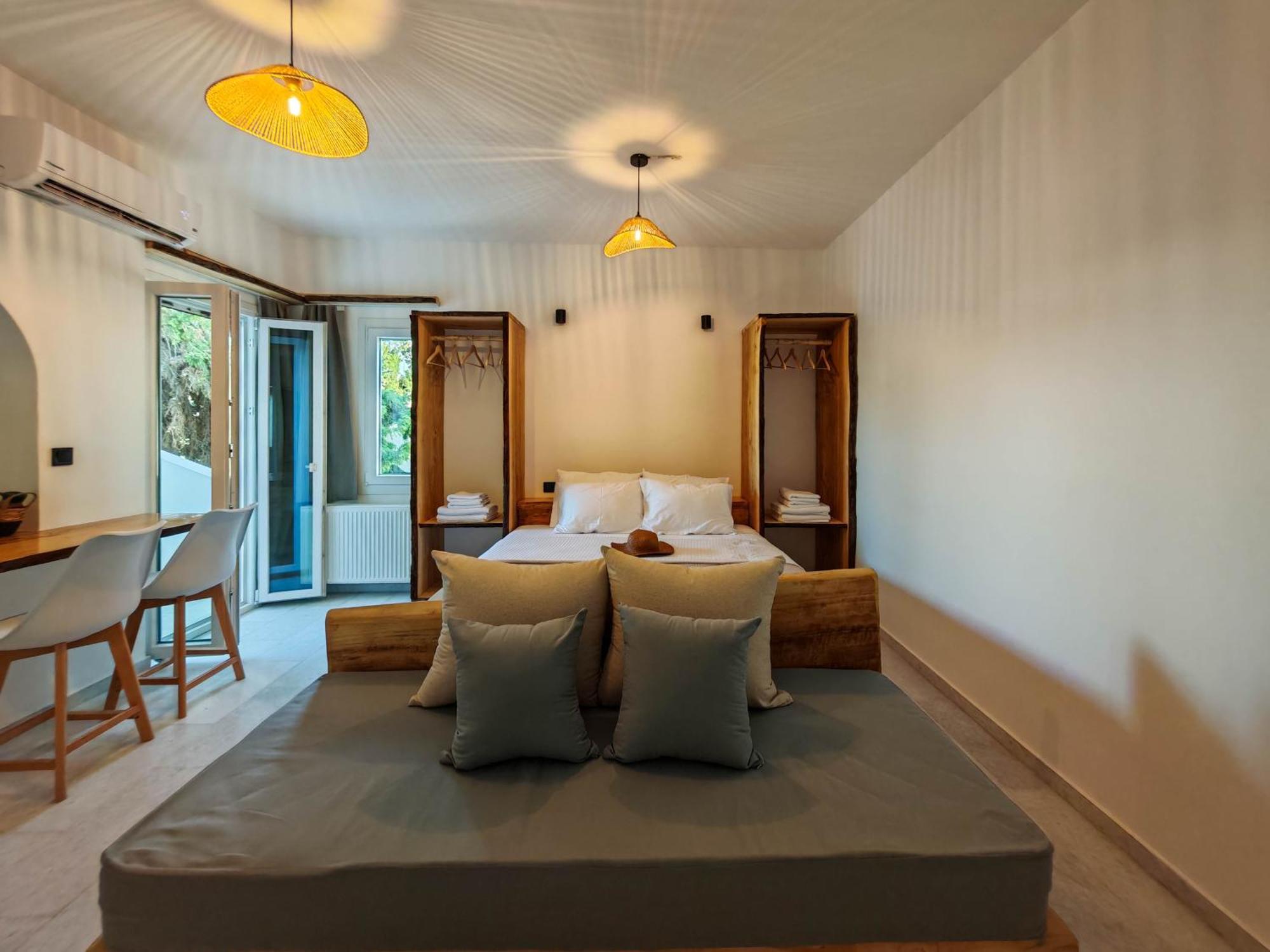 Naxos City Paraga Suites מראה חיצוני תמונה