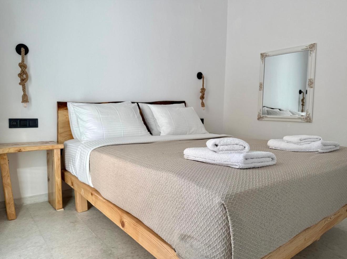Naxos City Paraga Suites מראה חיצוני תמונה